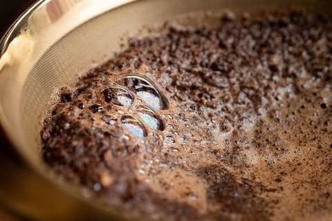 Borra de café vista de perto, em macro.